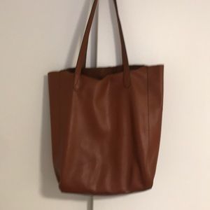 Tan tote bag